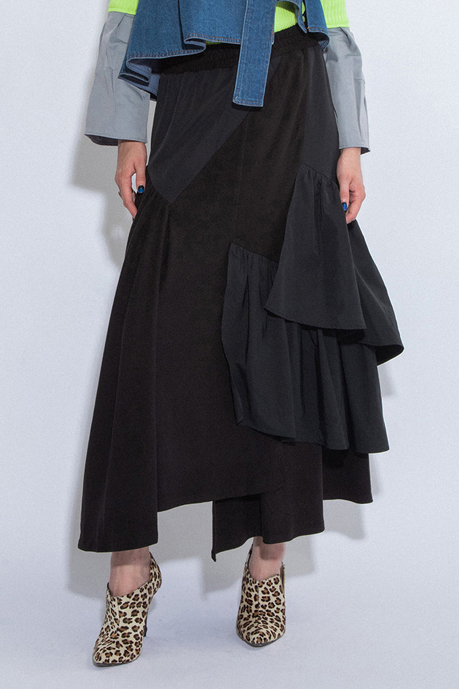 TIRED ASYMMETRY SKIRT — aulaaila