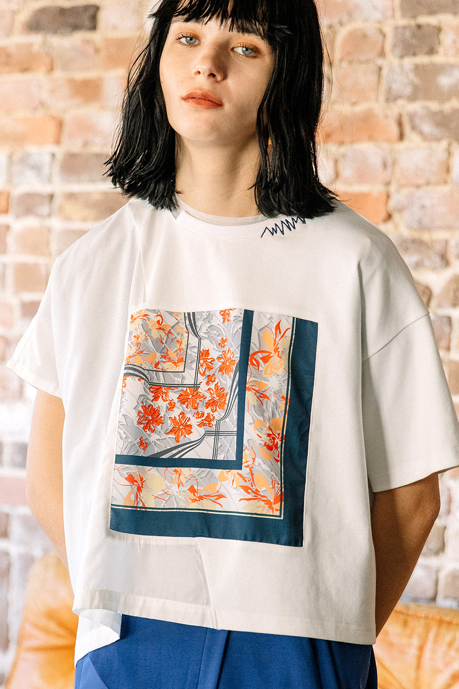 ヨッピー Tシャツ POWER SCARF SCARF PRINT T-SHIRT — aulaaila