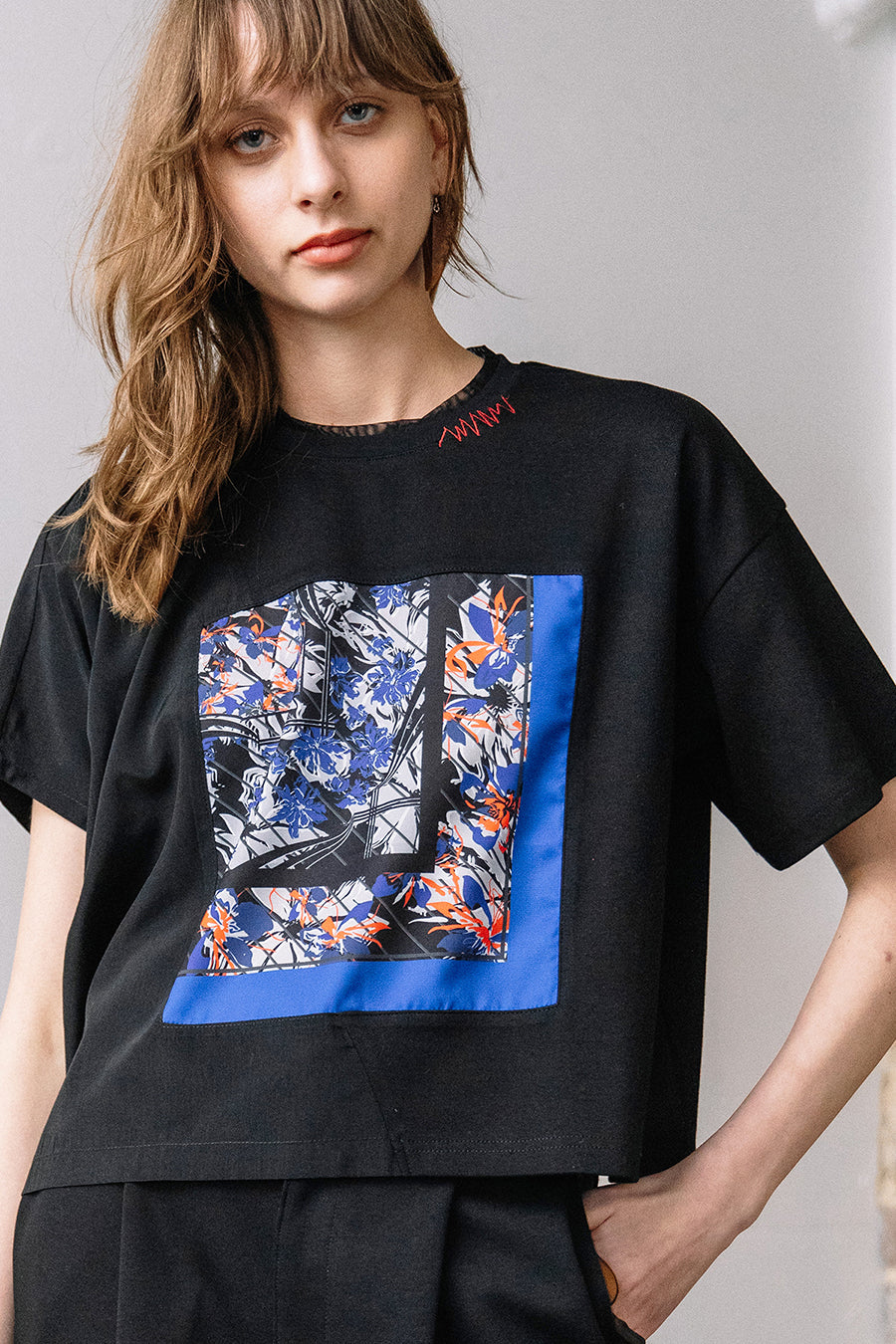 SCARF PRINT T-SHIRT — aulaaila