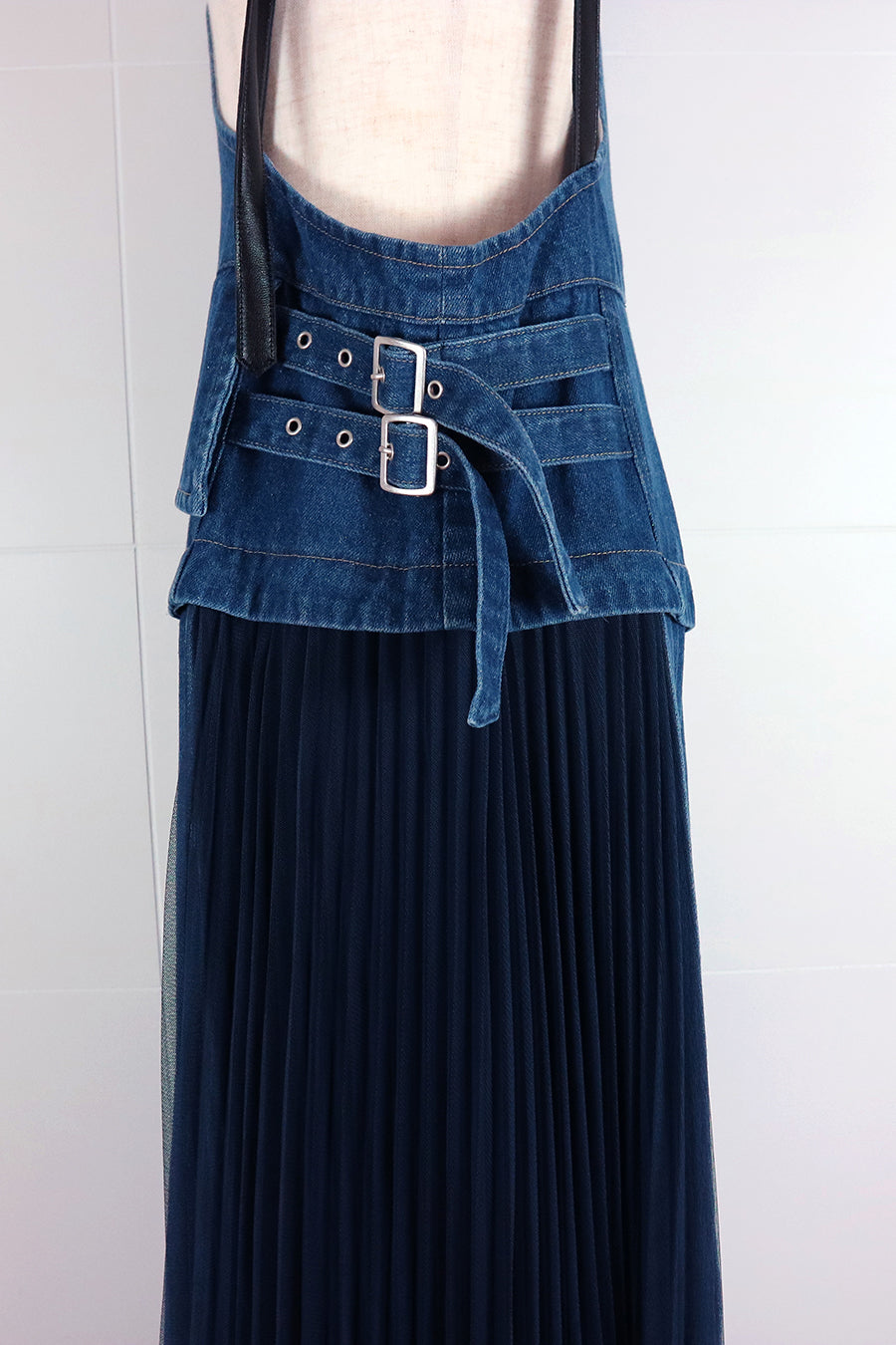 SIDE TULLE PLEATED DENIM JUMPER SKIRT